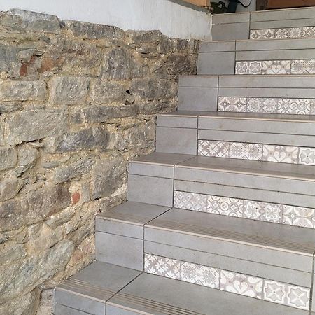 Freundliches Appartement - Bitte Angaben Zum Gastgeber Lesen Wehrheim ภายนอก รูปภาพ
