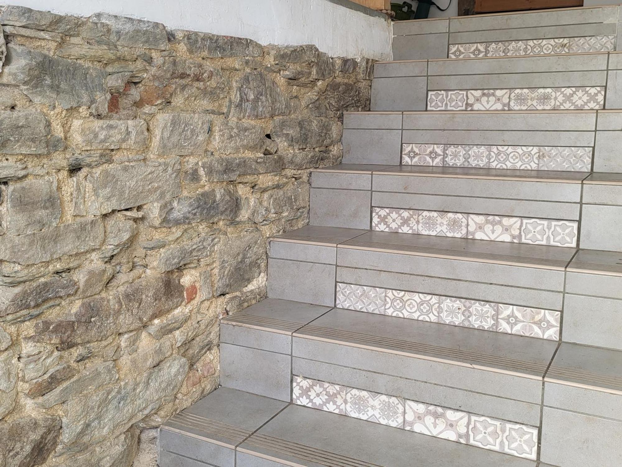 Freundliches Appartement - Bitte Angaben Zum Gastgeber Lesen Wehrheim ภายนอก รูปภาพ